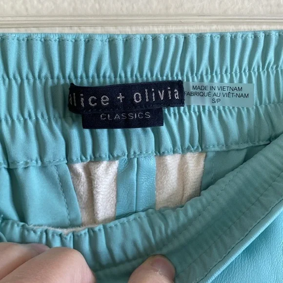 Alice + Olivia Pete aqua faux leather jogger pants size small in color breeze - Picture 4 of 7